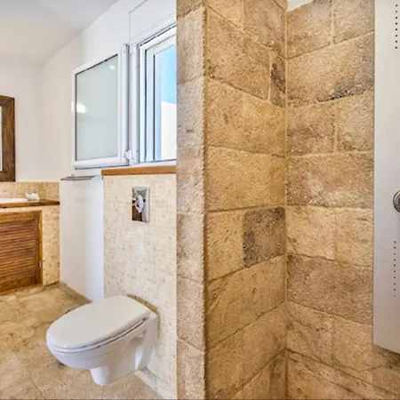 Philena Ladiko Heizbarer Pool *