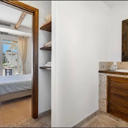 Semesterbostad Philena Ladiko Heizbarer Pool Symi